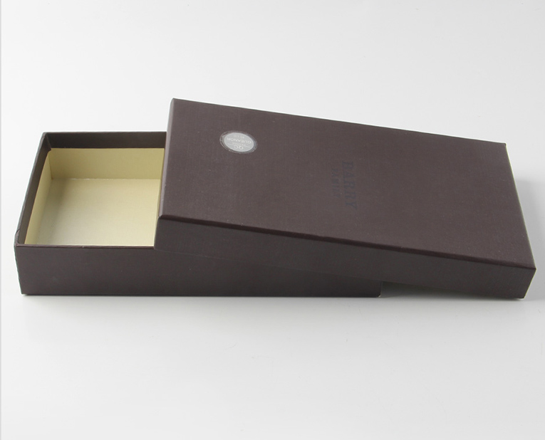 柯式?活版?哪個(gè)更受襪子包裝盒生產(chǎn)廠(chǎng)家喜歡