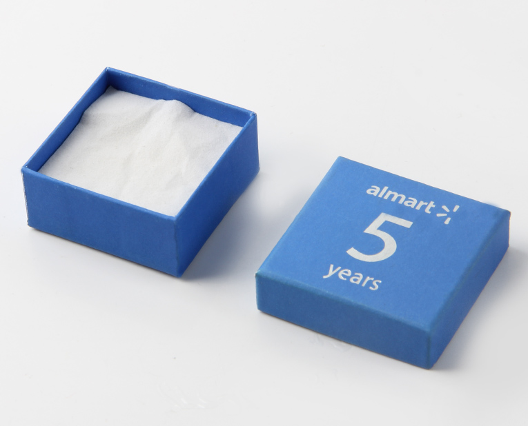 耳環的包裝盒如果在訂做時使用快速固著的油墨,效率1倍以上! 耳環的包裝盒如果在訂做時使用快速固著的油墨,效率1倍以上!