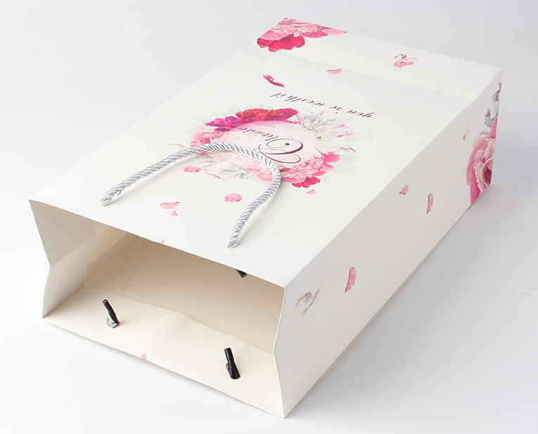 化妝品的包裝袋如果是金銀色的話工廠是這樣權衡2種干燥劑的 化妝品的包裝袋如果是金銀色的話工廠是這樣權衡2種干燥劑的