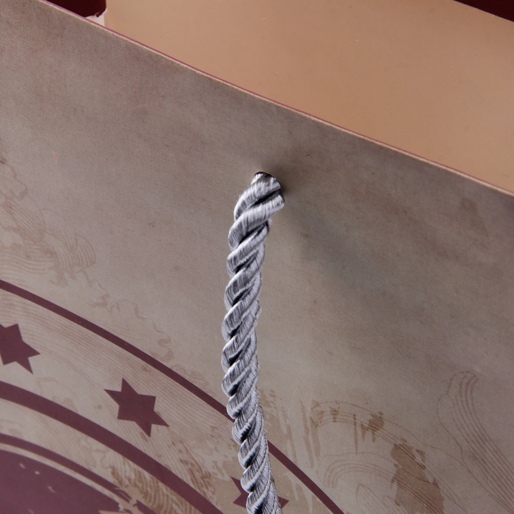 一個茶葉紙袋，看看生產廠家如何透過顏色展示優勢