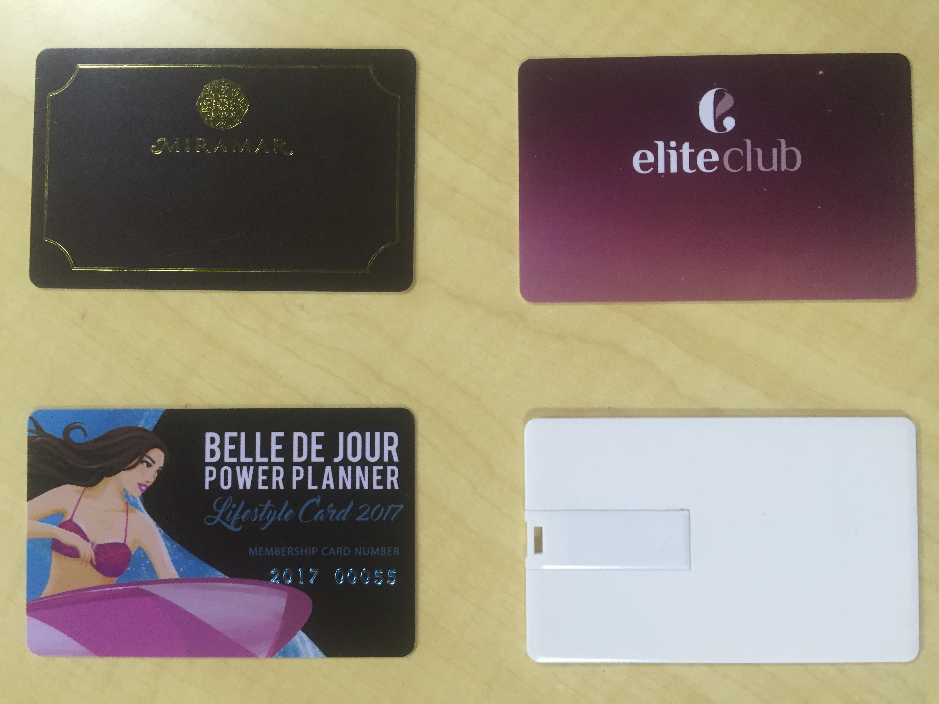 因為內衣吊牌標簽用pvc還是傳統紙牌訂做問題,成了尬聊 因為內衣吊牌標簽用pvc還是傳統紙牌訂做問題,成了尬聊