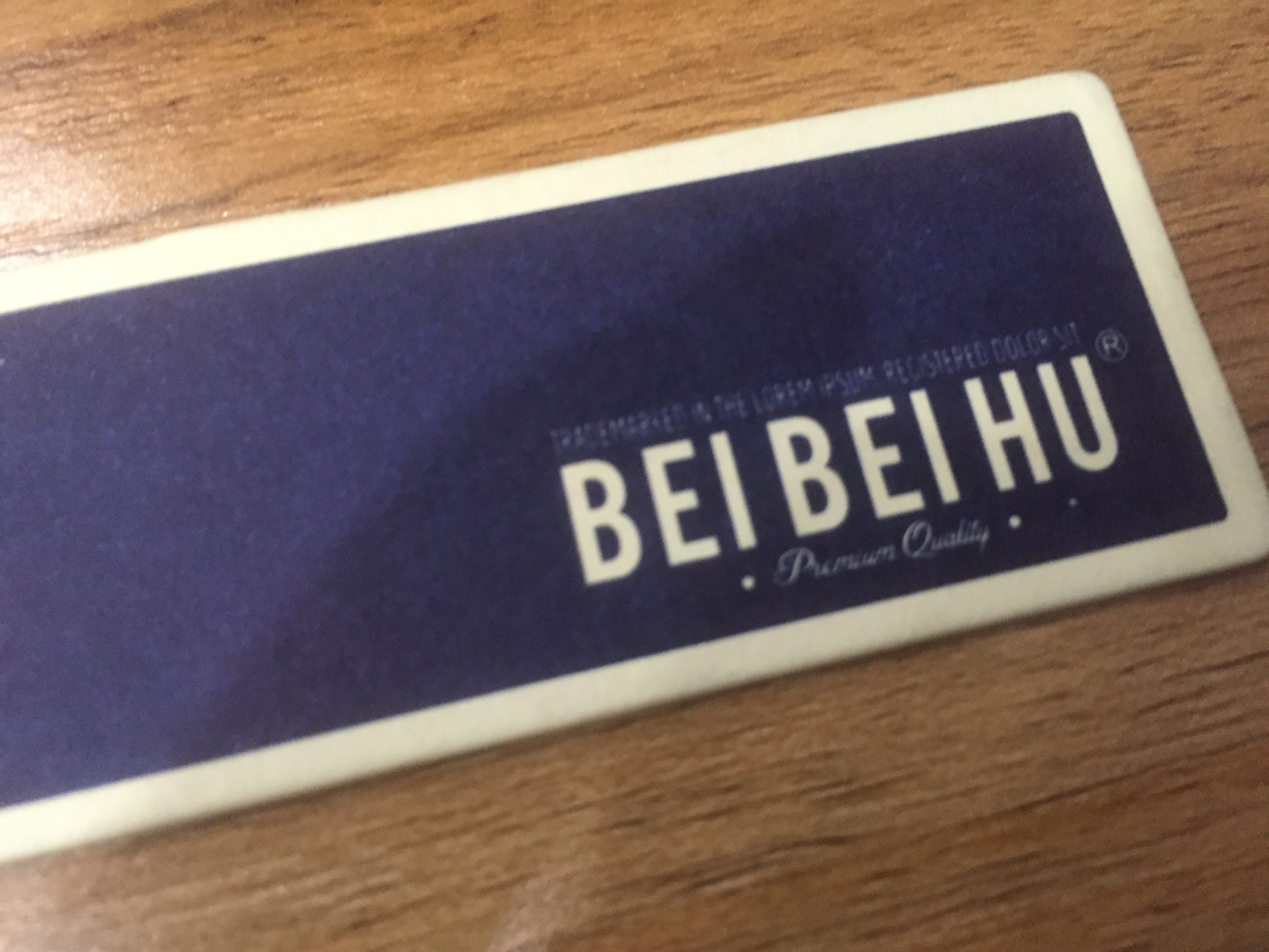 淺談一下高檔的領帶吊牌,這樣做有什么收益 淺談一下高檔的領帶吊牌,這樣做有什么收益