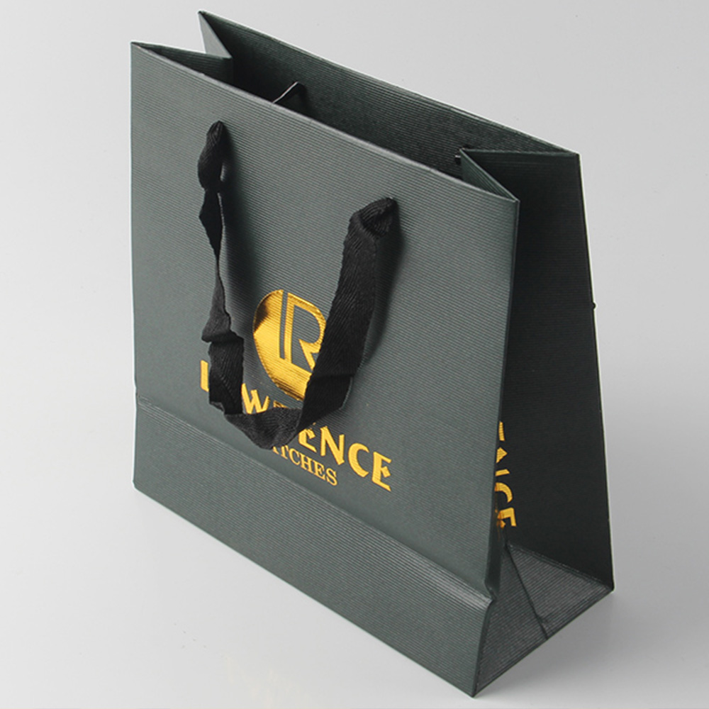 你所不知的相機(jī)手提袋定做過程中雞眼的學(xué)問 你所不知的相機(jī)手提袋定做過程中雞眼的學(xué)問